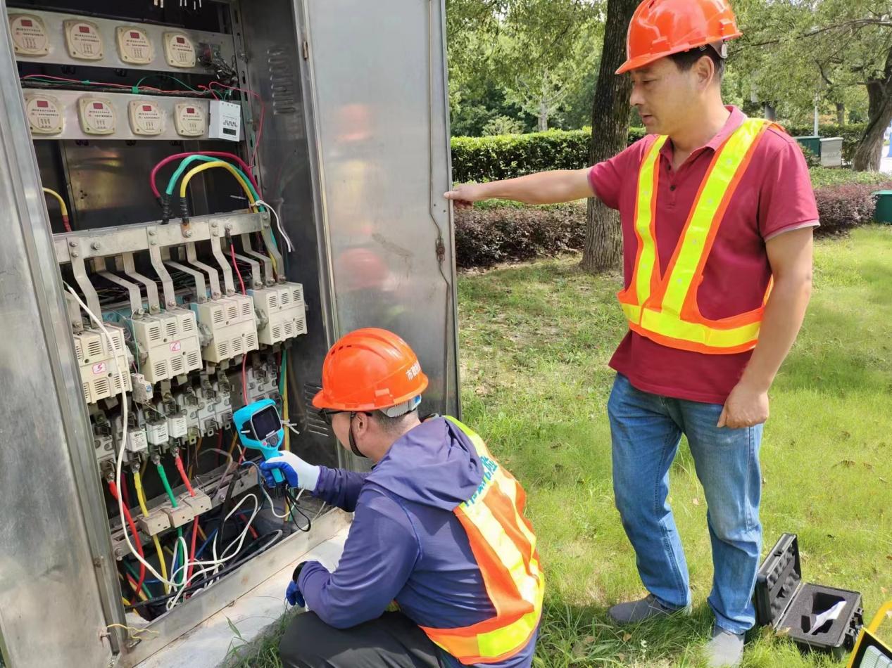 88935851.jpg 88935851.jpg